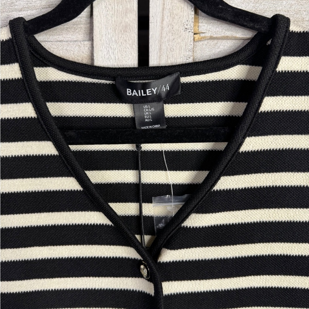 Bailey 44 Black and Cream Striped V-Neck Sweater Vest NWT Classic Effortless - Picture 4 of 8